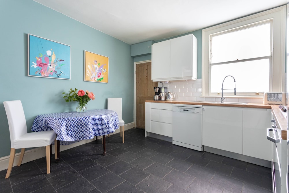 Keystone Crescent by Onefinestay
