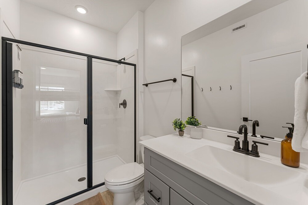 Adventure Basecamp 4 Bedroom Townhouse