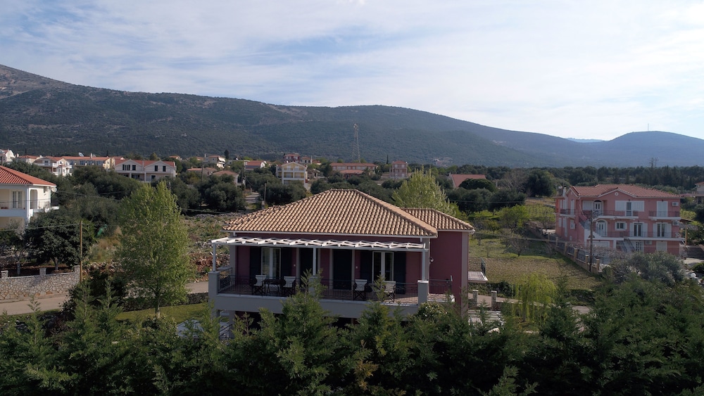 Dina Apartments