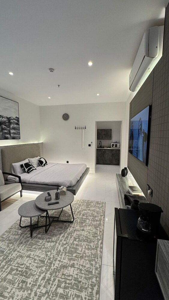 Suites OrbitNet Compound