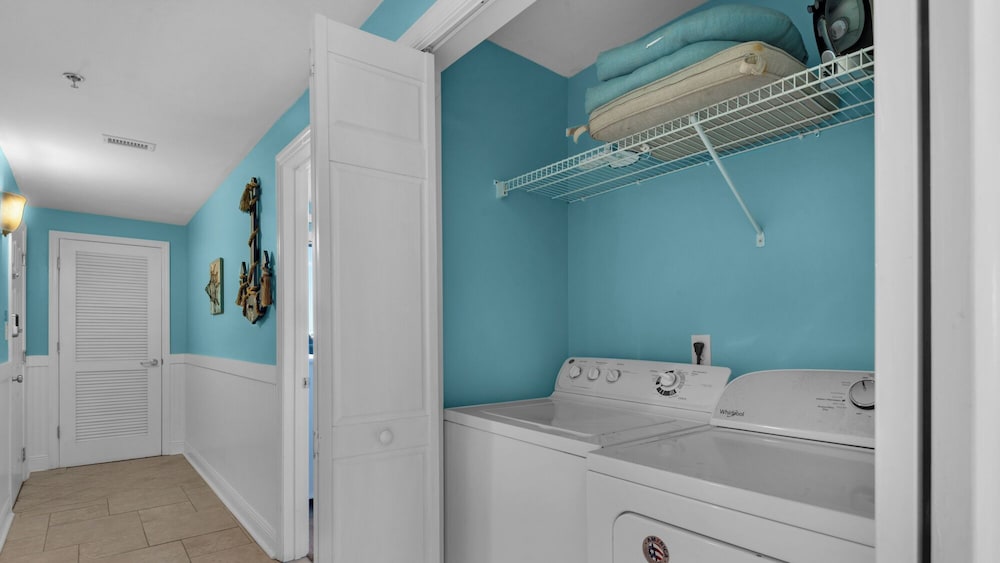 Prime Gulf View Condo Near top Attractions, Dining, & Beach Fun!