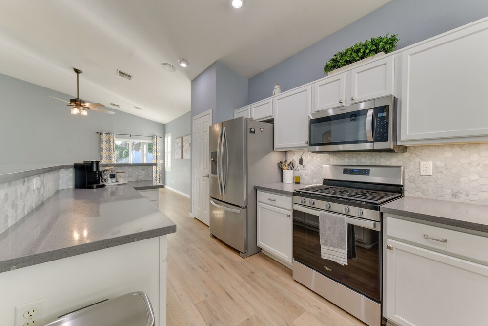 Charming Gilbert Home w/ Patio  Putting Green! - Property Image 17