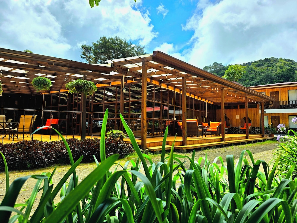 Hotel de Montaña Suria