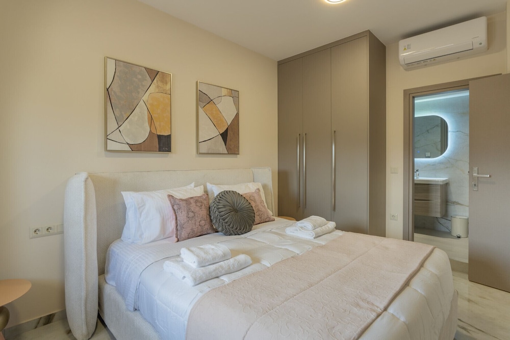 Elysian Villas - With 2 Private Pools