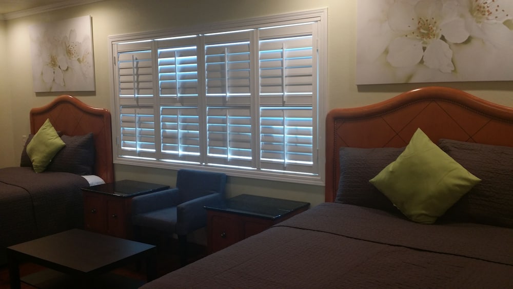 Oakland Vacations - Travel Inn - Property Image 7