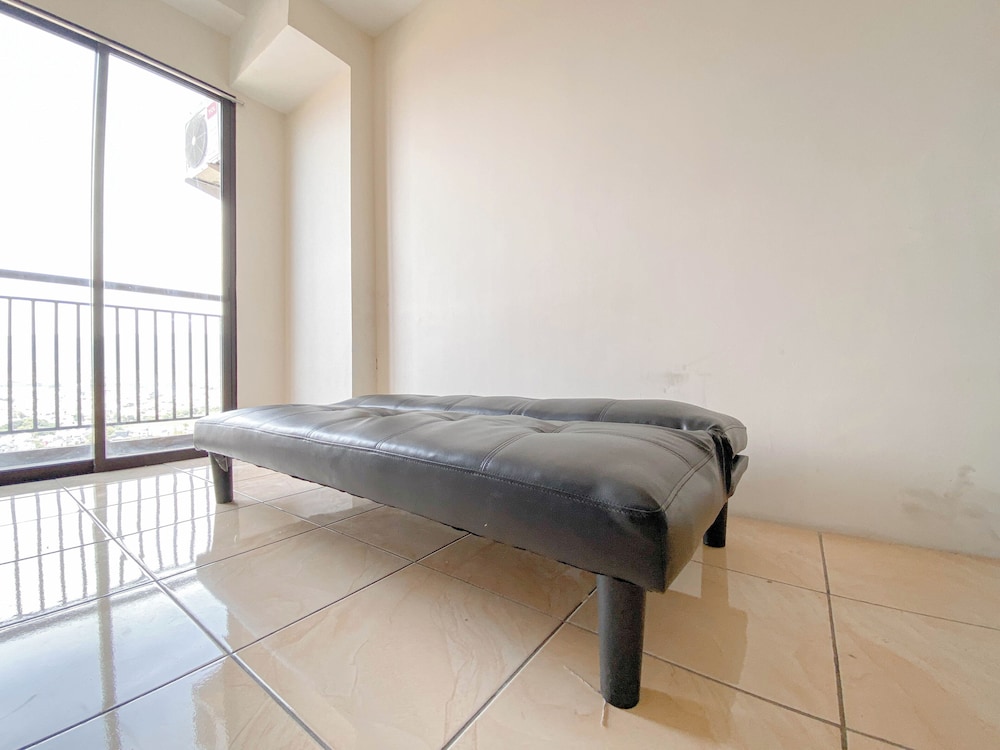 Scenic View 2Br At Apartment Tamansari Panoramic