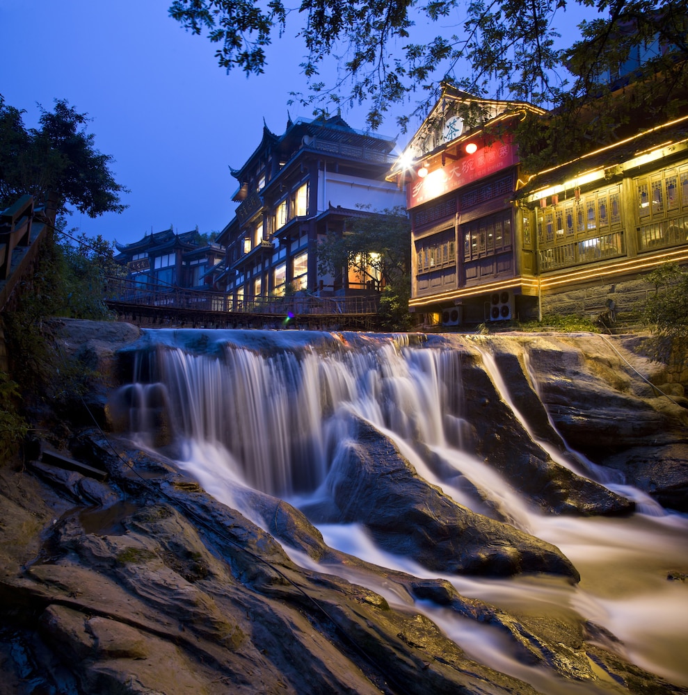 Emeishan Grand Hotel