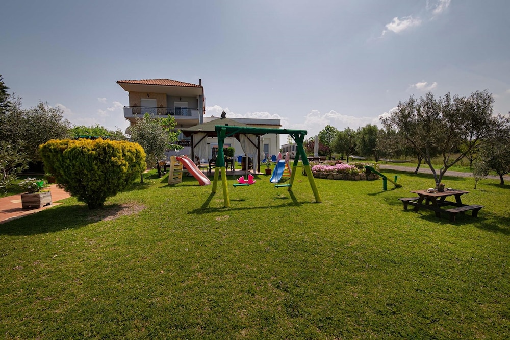 Frezia Studio by Travelpro Services photo 3