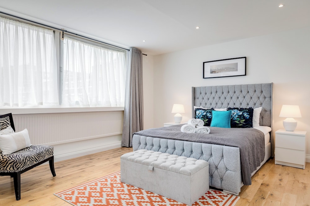4 Bedroom Villa on Marble Arch