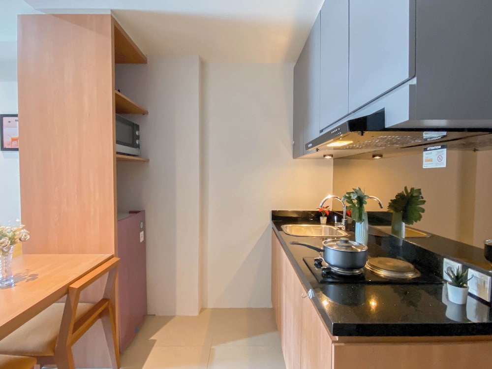 1Br Apartment Near President University At Mustika Golf Residence