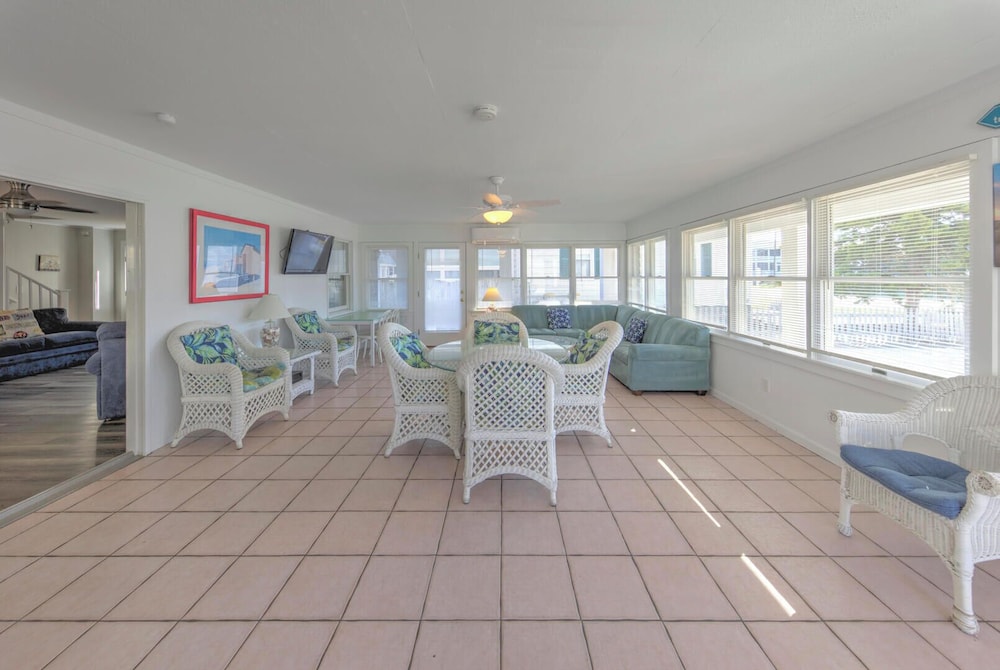 Mckinley Avenue 19A