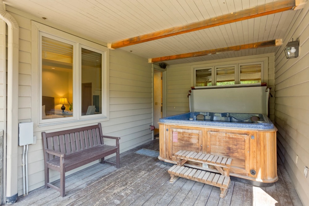 Trail's End Lodge at Deer Valley Resort - Four Bedroom Residence with Spa #18 4 Condo