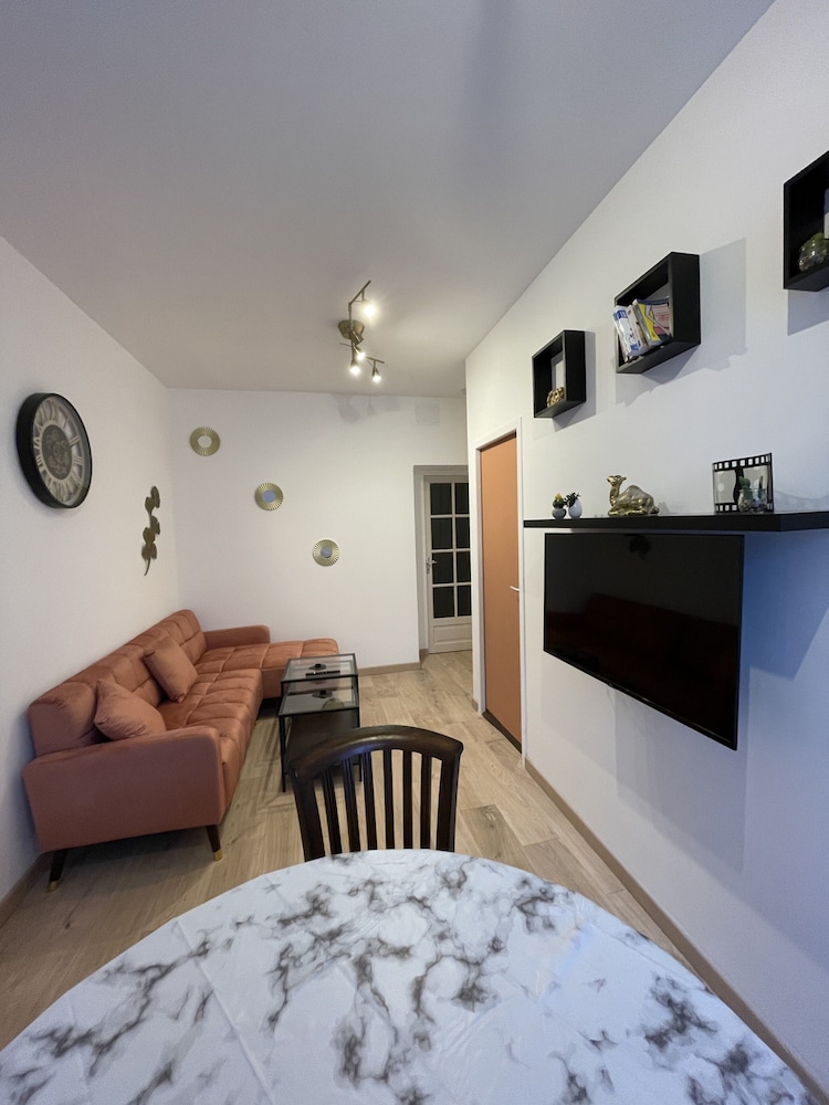 3-bedroom Apartment With Premium Amenities