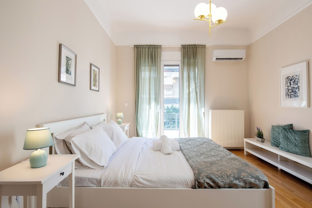 Spark 2-Bedroom Apartment in Athens