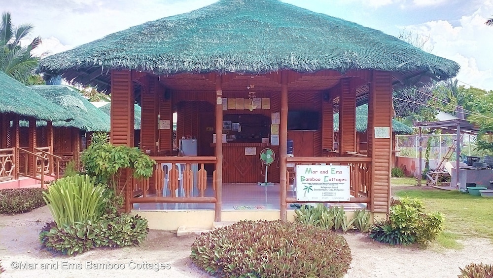 Mar and Em's Bamboo Cottages