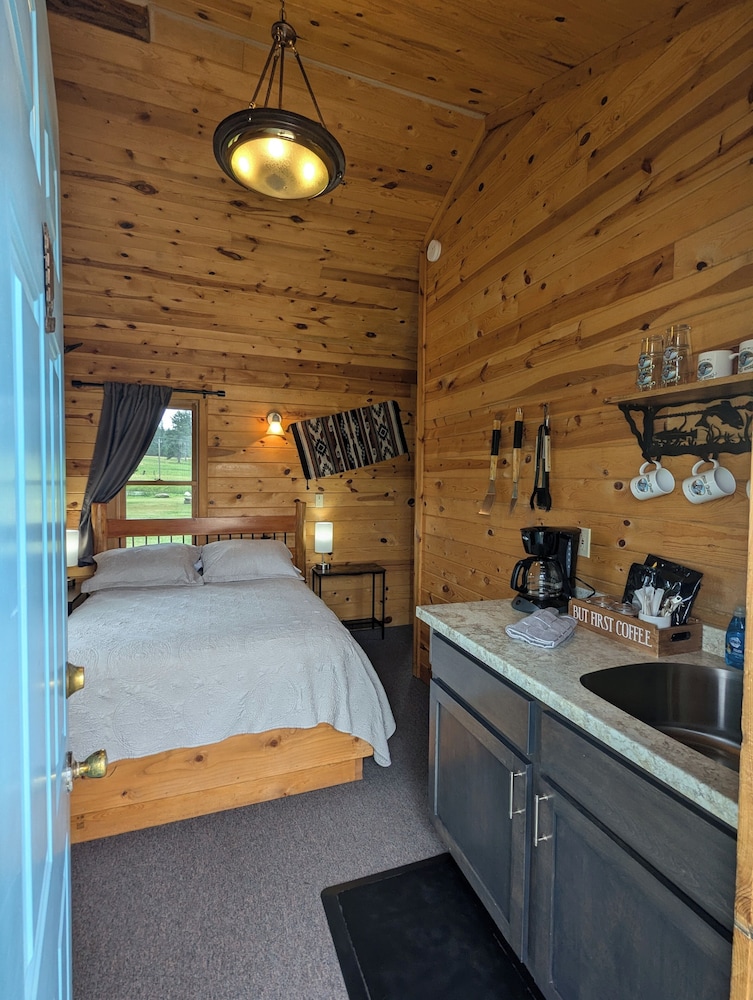 Gold Camp Cabins