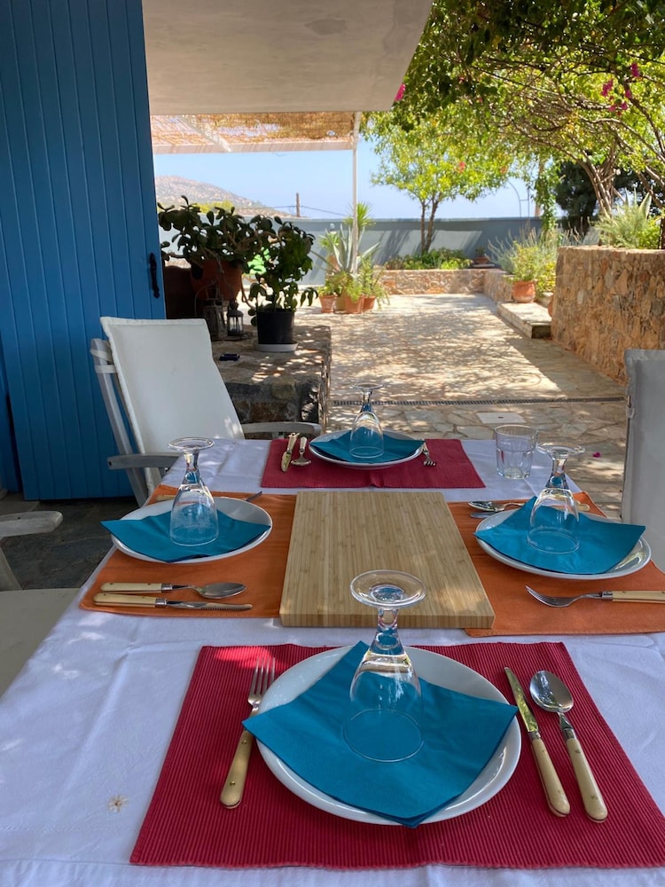 Villa-agave by the sea in Porto-rafti Outside ATH