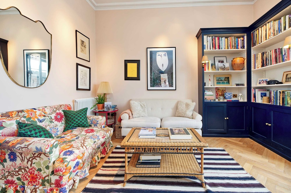 Charming 2 Bedroom 2 Bathroom, Notting Hill