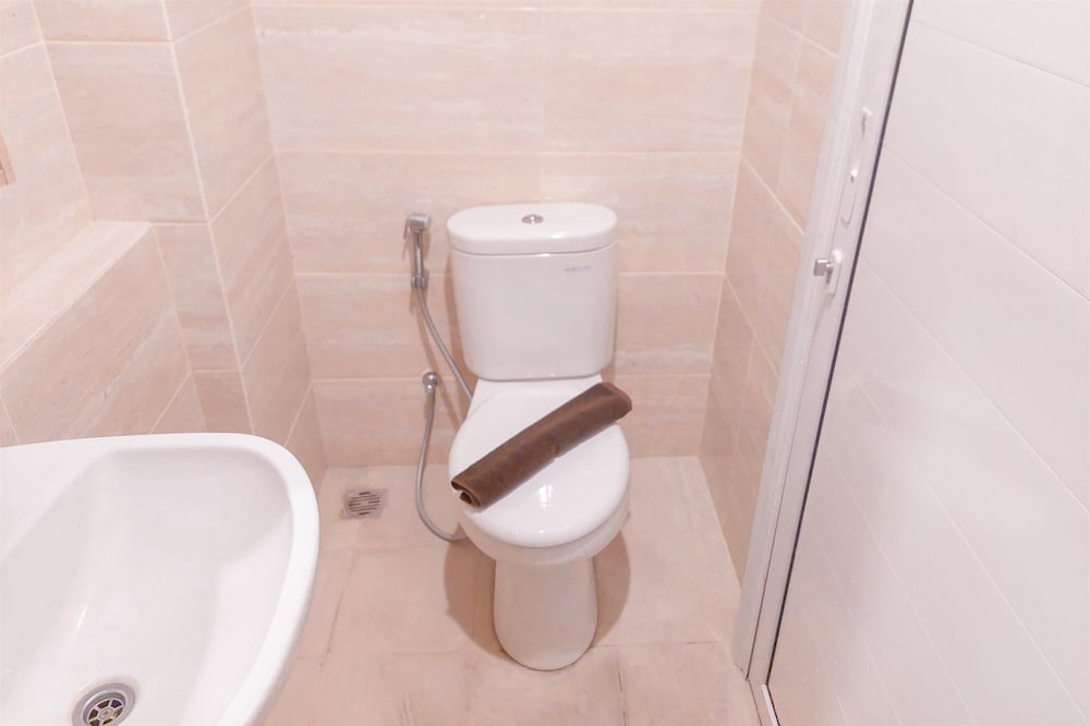 Modern and Comfy Studio Apartment Springwood Residence Tangerang
