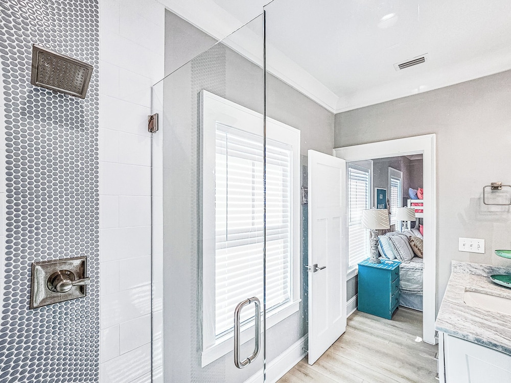 Sunshine Villa by Southern Vacation Rentals