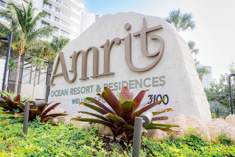 Private Condos at Amrit Ocean Resort