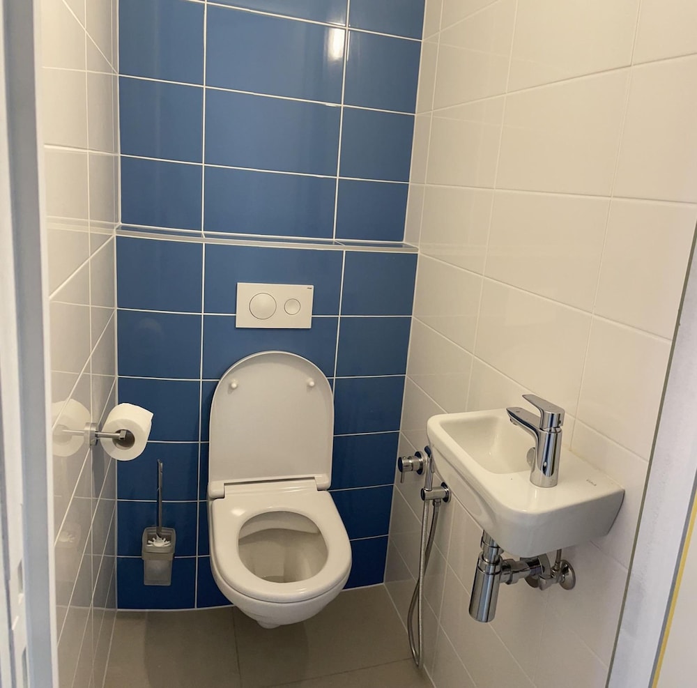 Huswell - Family-friendly Apartment in Nieuwpoort With Shared Summer Pool