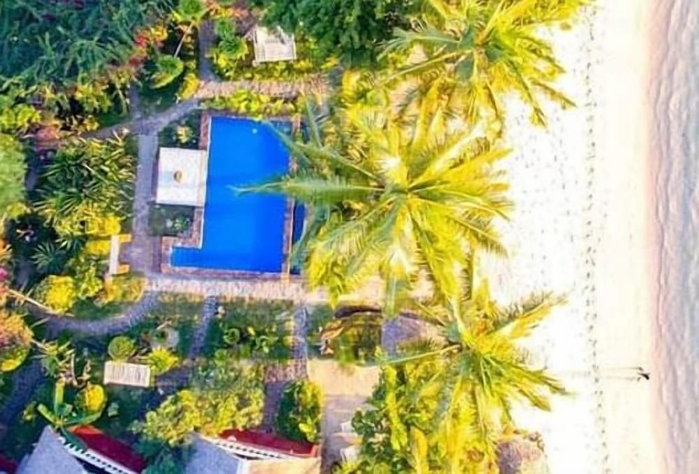Ravoraha Ecolodge