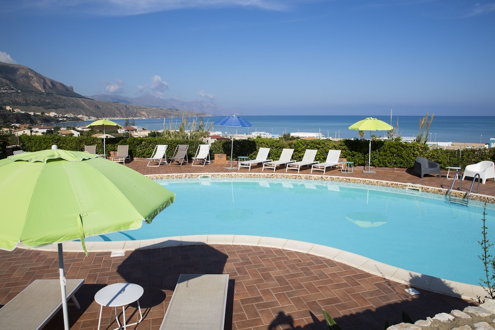 Riva Sea Apartments
