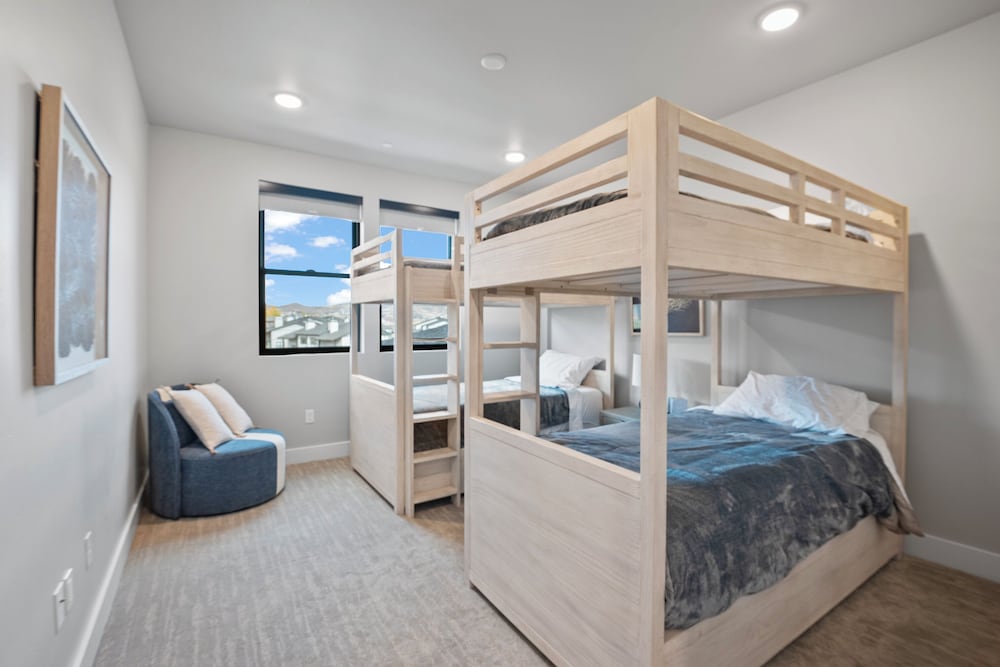 Mountain View Magic - Mayflower Lakeside