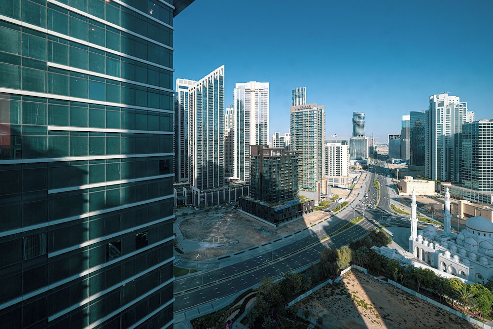 Business Bay central Host