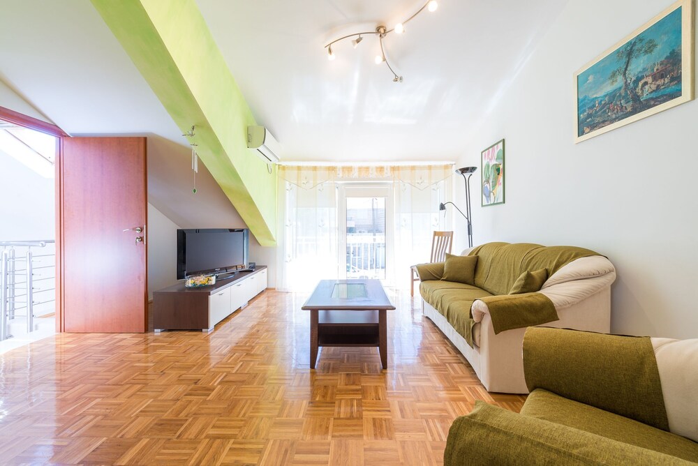 Angela Apartments
