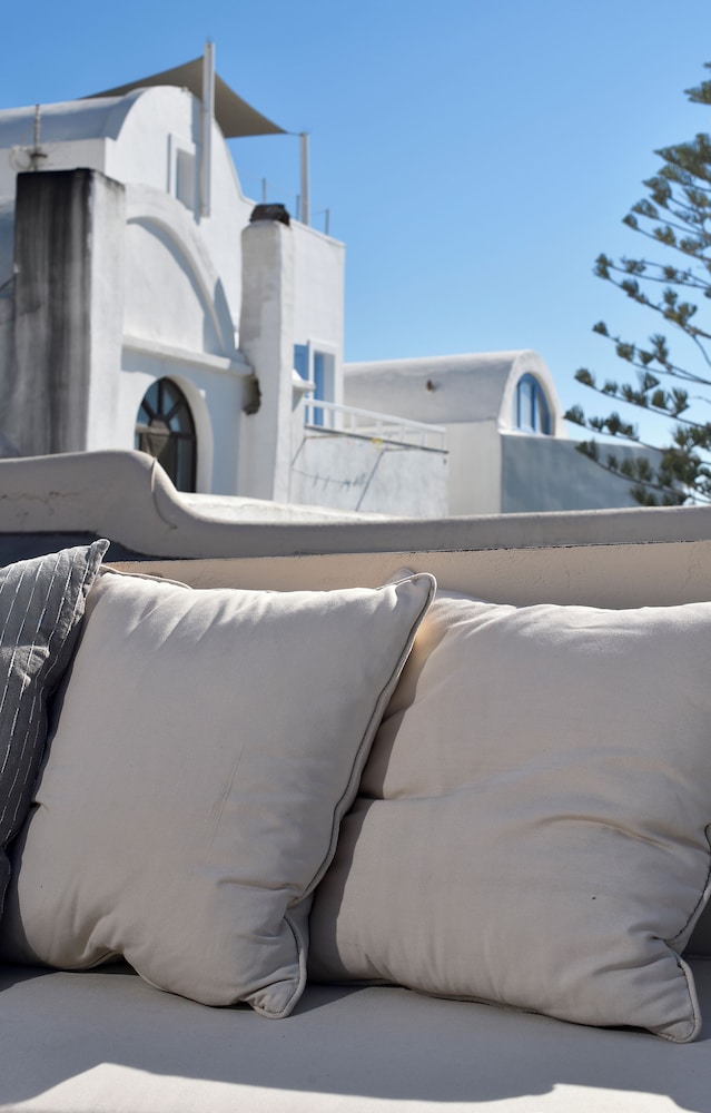 OIA Unique Homes by K&K