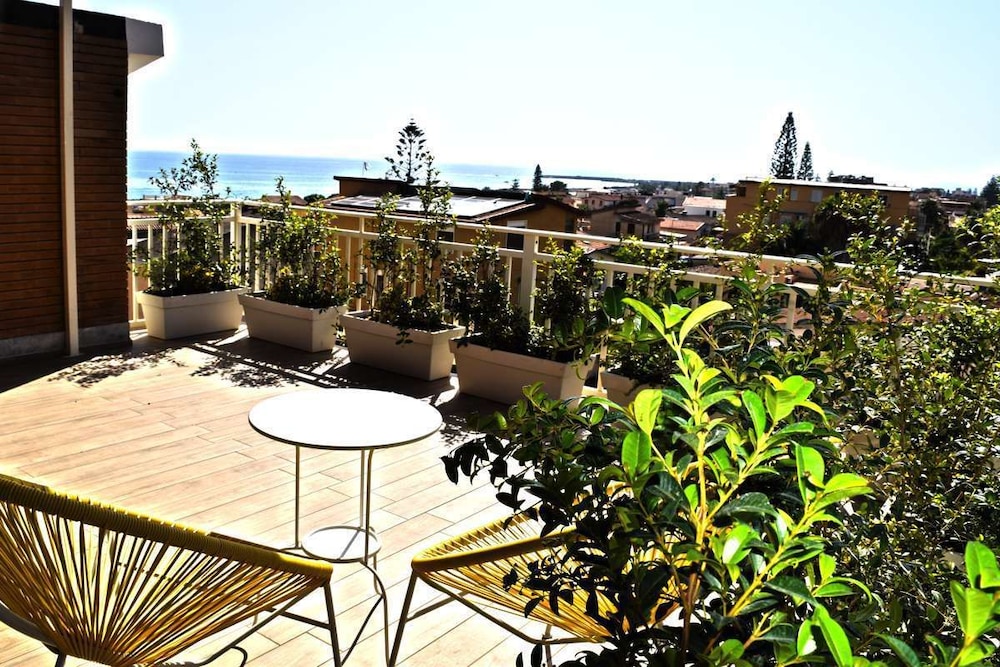 Bella Villa en Agrigento — balance & terrace