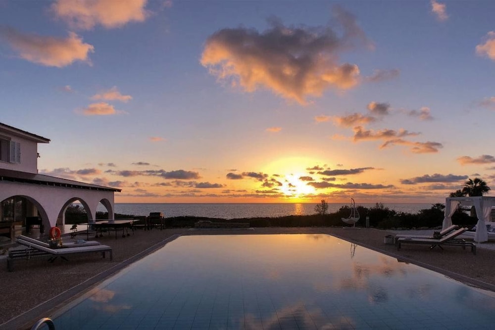 Villa Searay