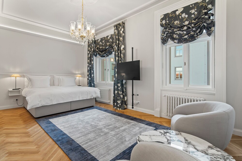 Vodičkova Luxury Suites