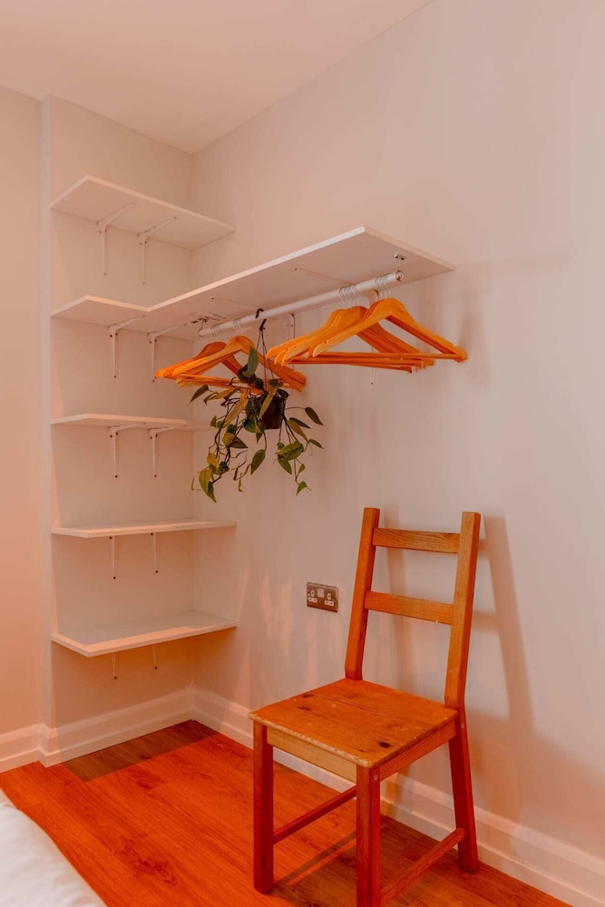 Vibrant & Inviting 1BD Flat, Heart of Haggerston!