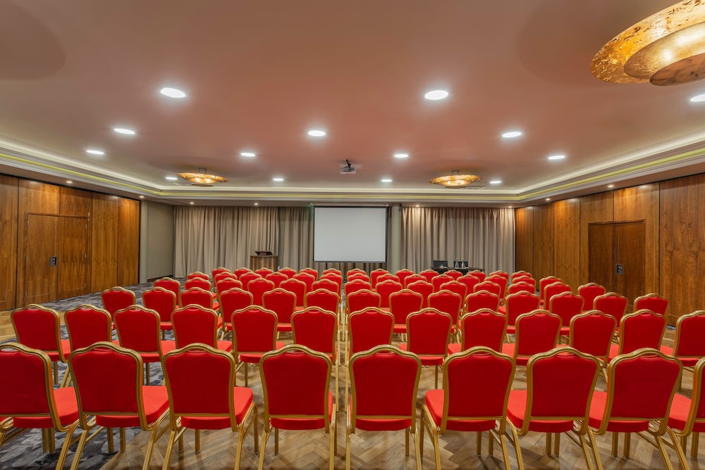 Athlone Vacations - Athlone Springs Hotel - Property Image 1