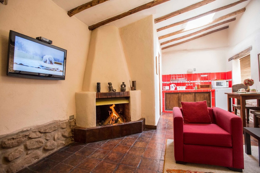 Perayoc Art & Luxury Bungalows