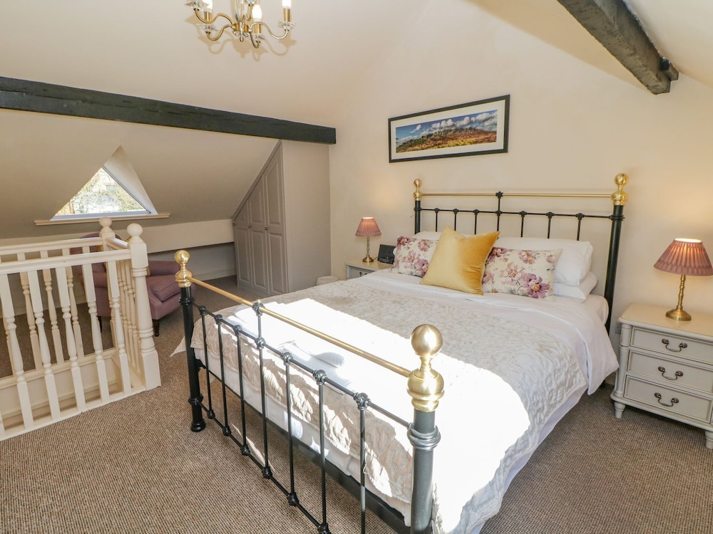 Corner Cottage view 5