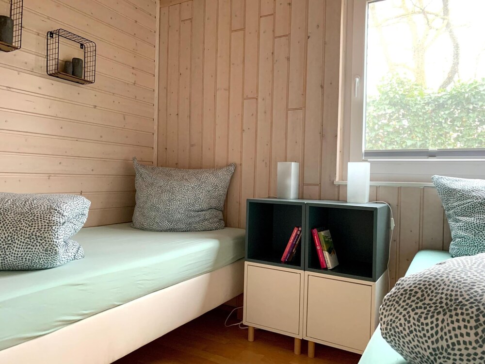 Lovely Holiday Home in Dummer Near Lake