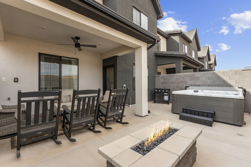 The Cactus Casa 4 Bedroom Townhouse