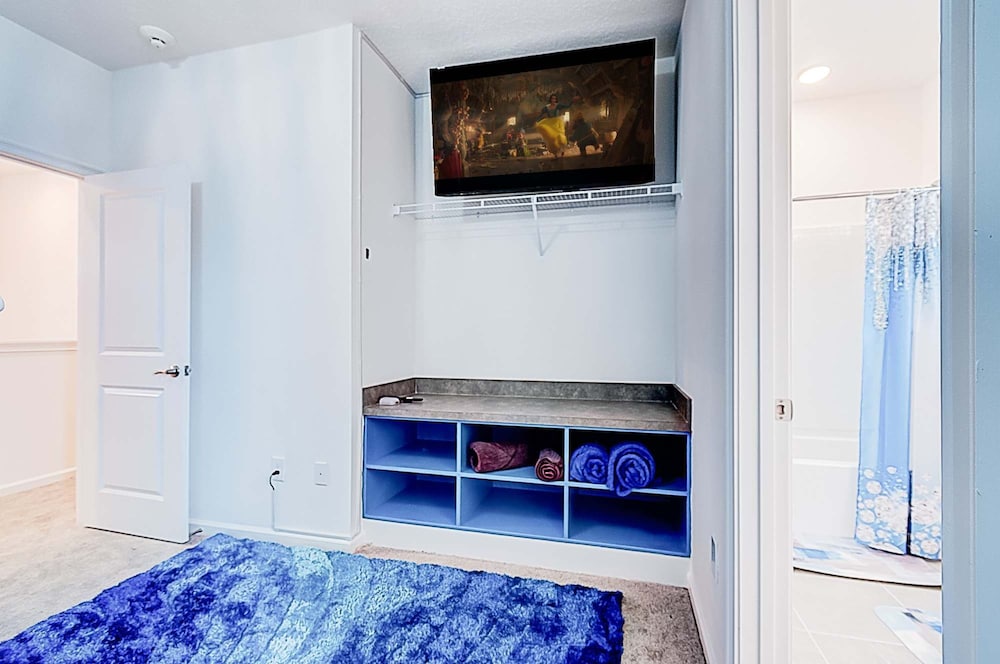 5893 Family Fun Home With Pool Near Theme Parks