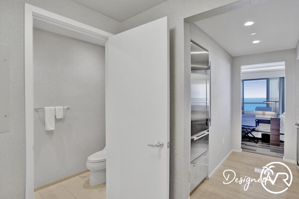 Stunning Beachfront Luxury- Your Perfect Getaway!