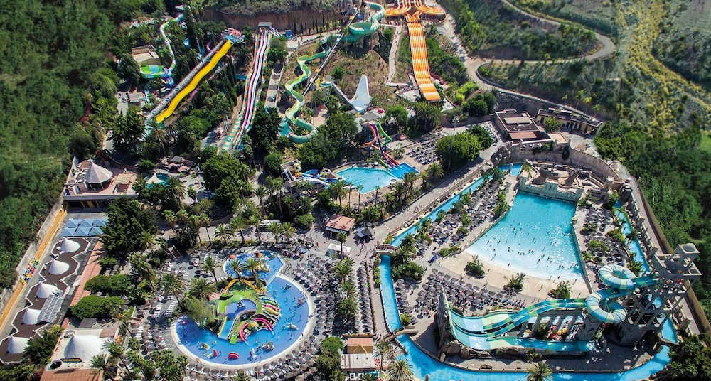 Mathraki Resort