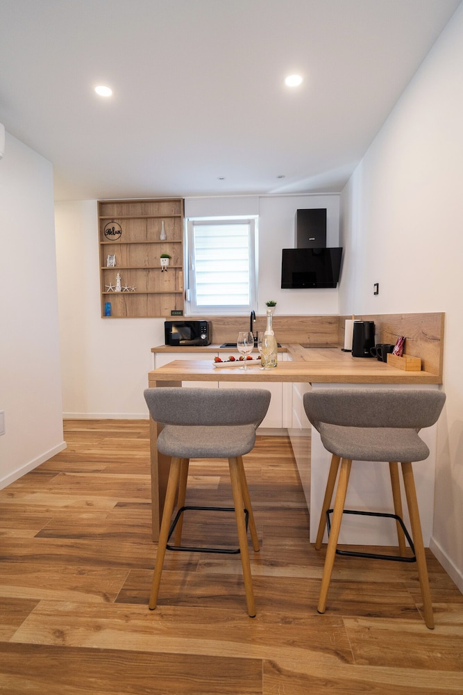 Seafront Sunset Studio&Rooms