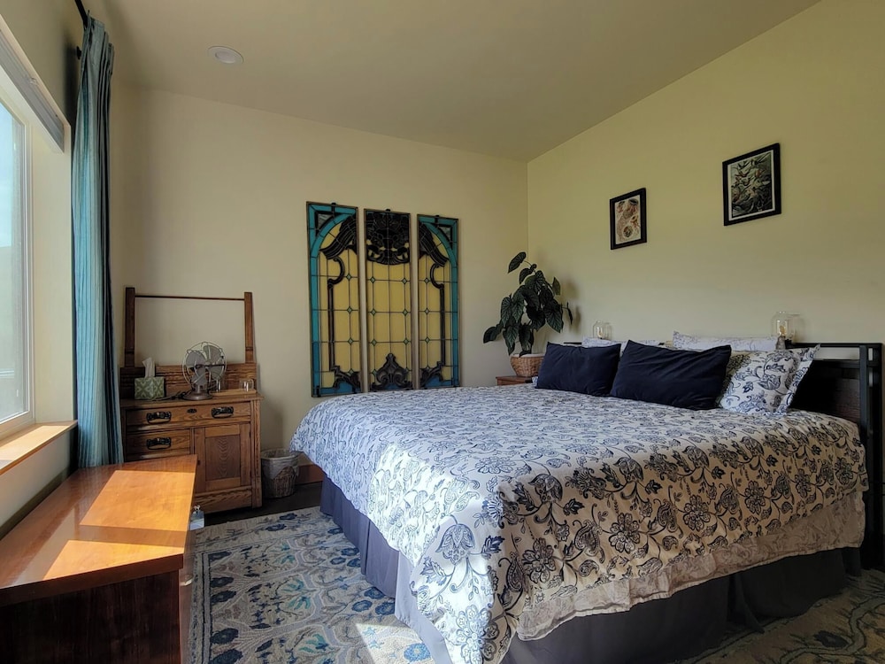 8 Mile Farm B&B