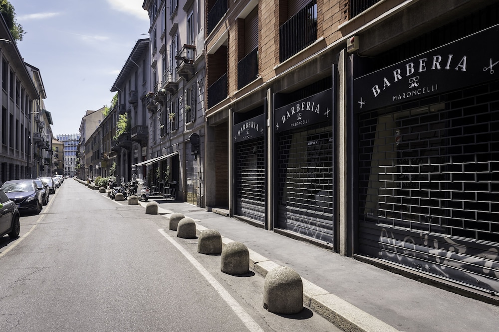 Corso Como – RentClass Bianca