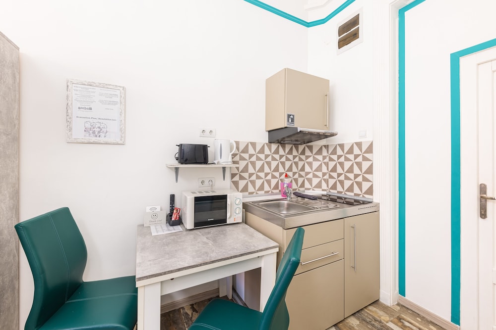 Amber Terrace Studio