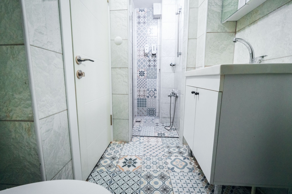 Evin Suit Otel - Image 38