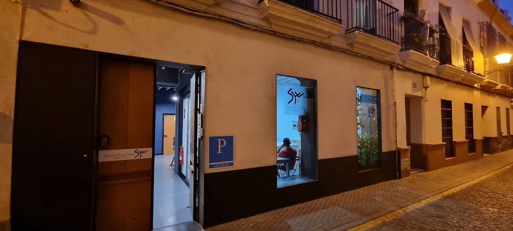 SEVILLE YOUR WAY HOSTEL